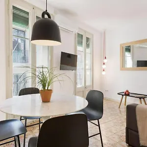 Ola Living Santa Anna , Barcelona España